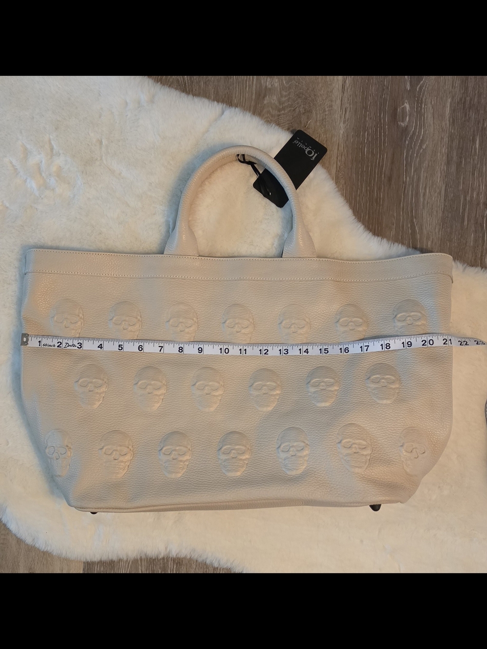 IO Pelle Embossed Skull Tote Bag in Cream NWT - Picture 3 of 9